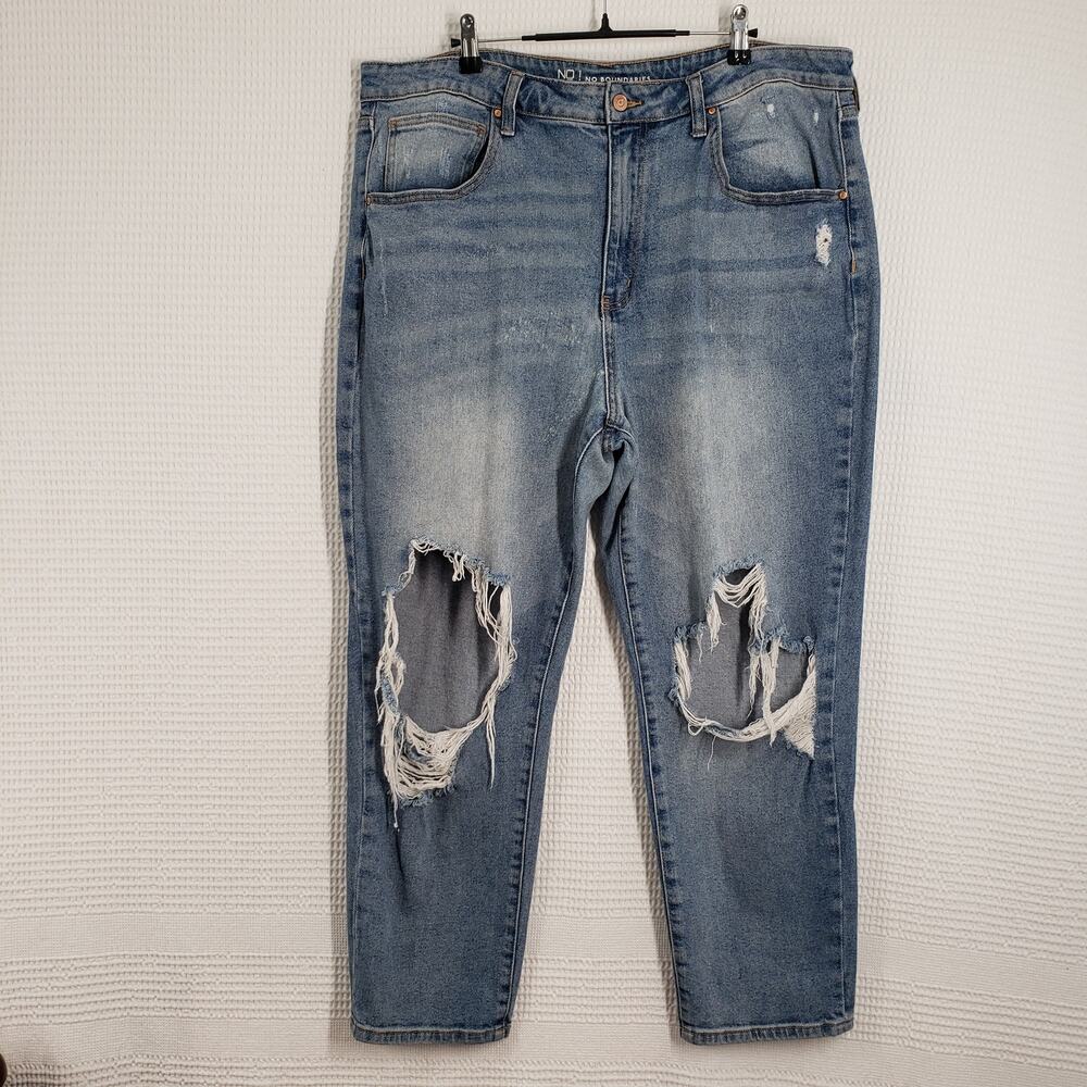 No Boundaries Jeans Womens 21 Blue Medium Wash Distressed Thrashed High Rise
